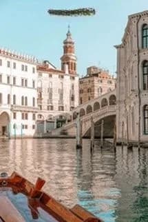 Sóng Nước Venice